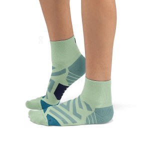 Green Women On Performance Mid Socks | ZA_ON8122