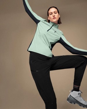 Green Women On Trail Breaker T-shirts | ZA_ON8571