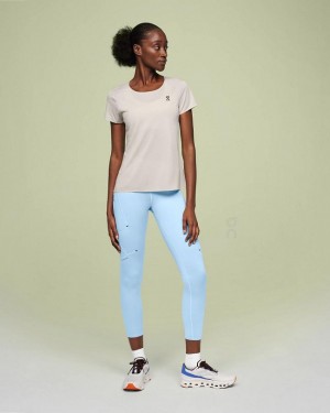 White Women On Performance-T T-shirts | ZA_ON8980