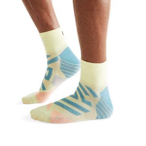 Yellow Men On Performance Mid Socks | ZA_ON8524